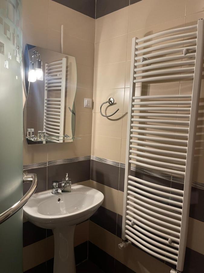 Pensiunea Casa Brancovenilor Sîmbăta de Sus エクステリア 写真